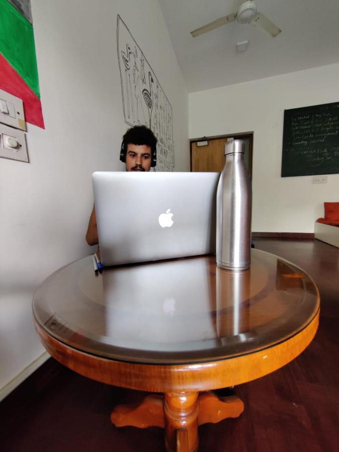 Hostel A Sleepy Fox Nowe Delhi Zewnętrze zdjęcie